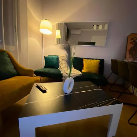 Διαμέρισμα Signature 11